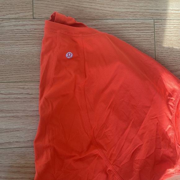 Lulu lemon crop long sleeve - Picture 2 of 3